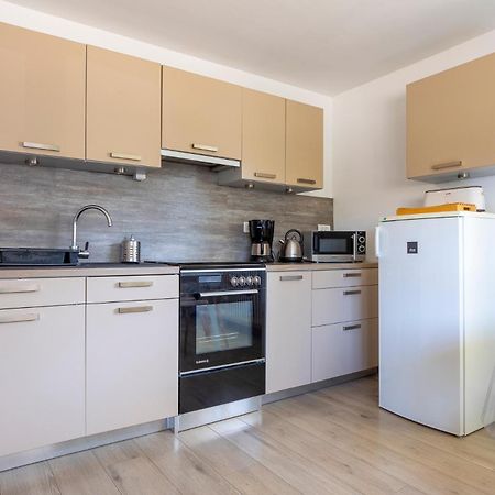 Appart Cosy Annecy Parking Et Velos Gratuit Bagian luar foto